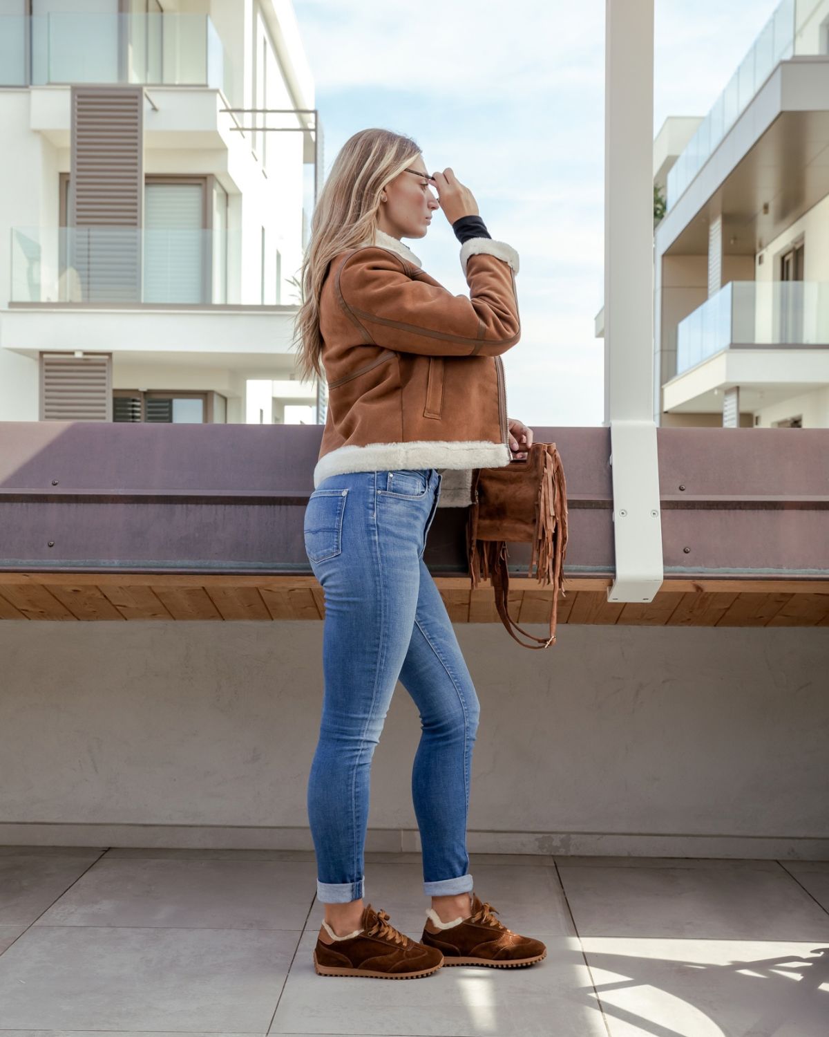 SANTIAGO - Velour sneakers - Burnt and Honey
